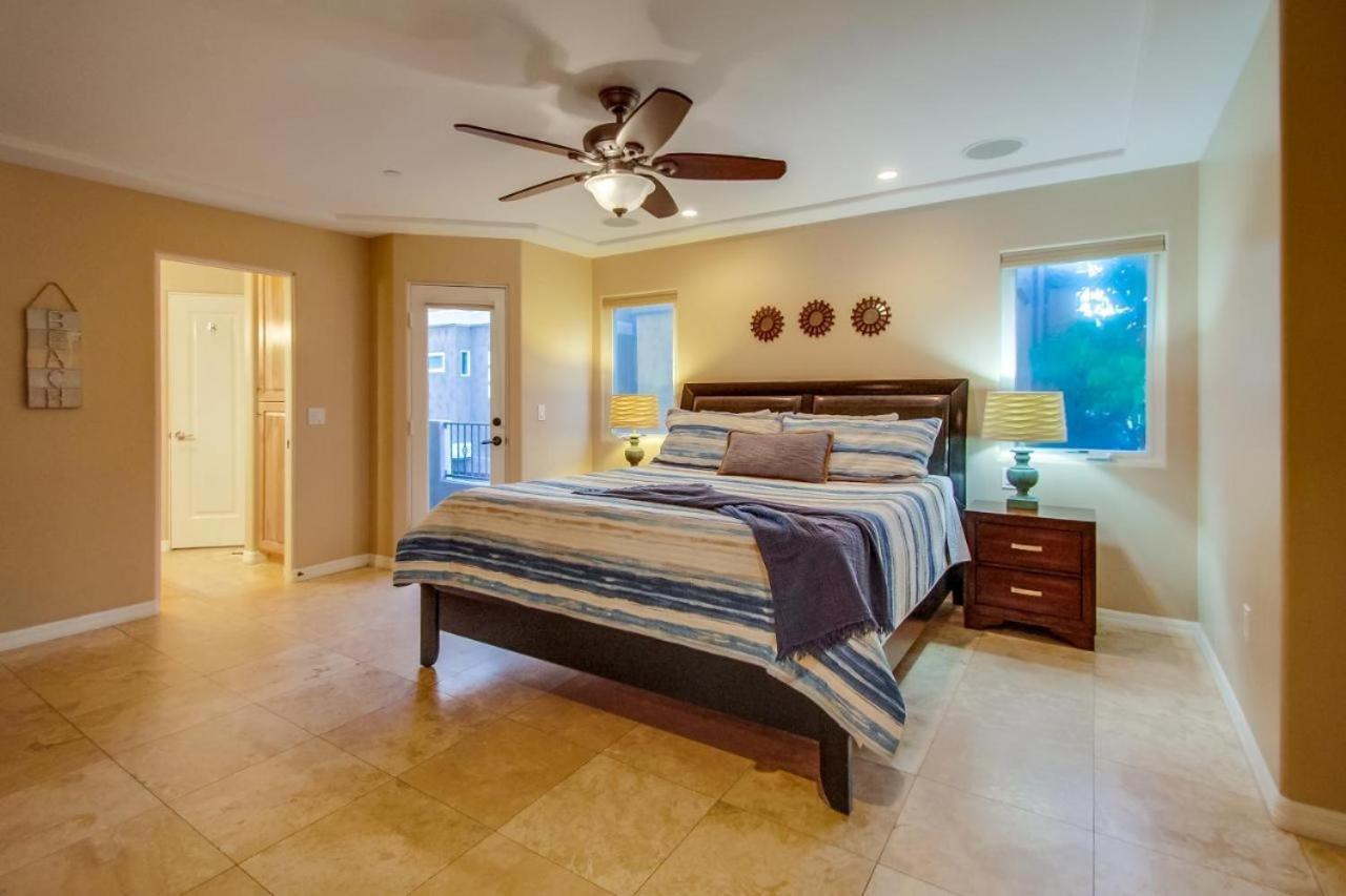 Steps To The Boardwalk & With Ac, Wifi, Spacious Deck, Prime Location