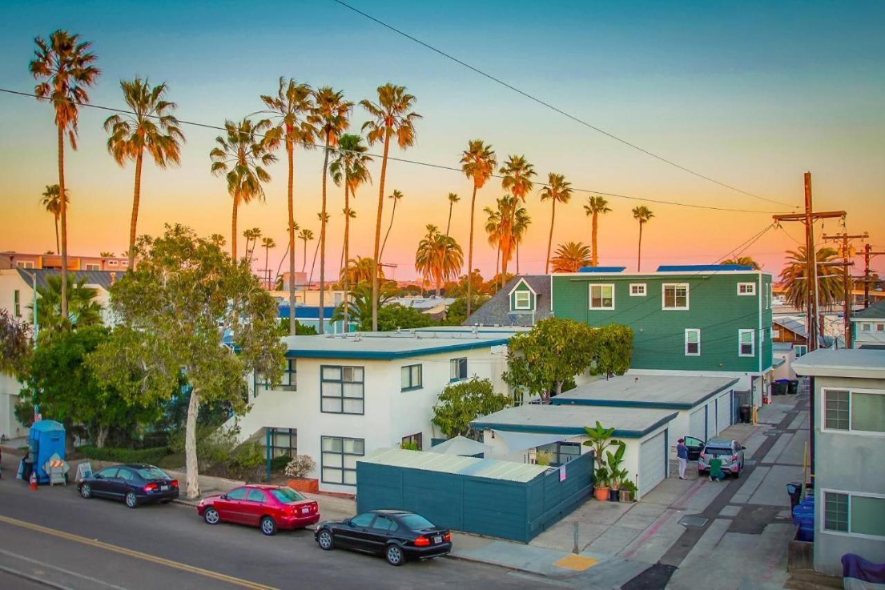 Steps To The Boardwalk & With Ac, Wifi, Spacious Deck, Prime Location *