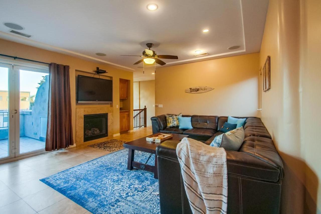 Steps To The Boardwalk & With Ac, Wifi, Spacious Deck, Prime Location San Diego