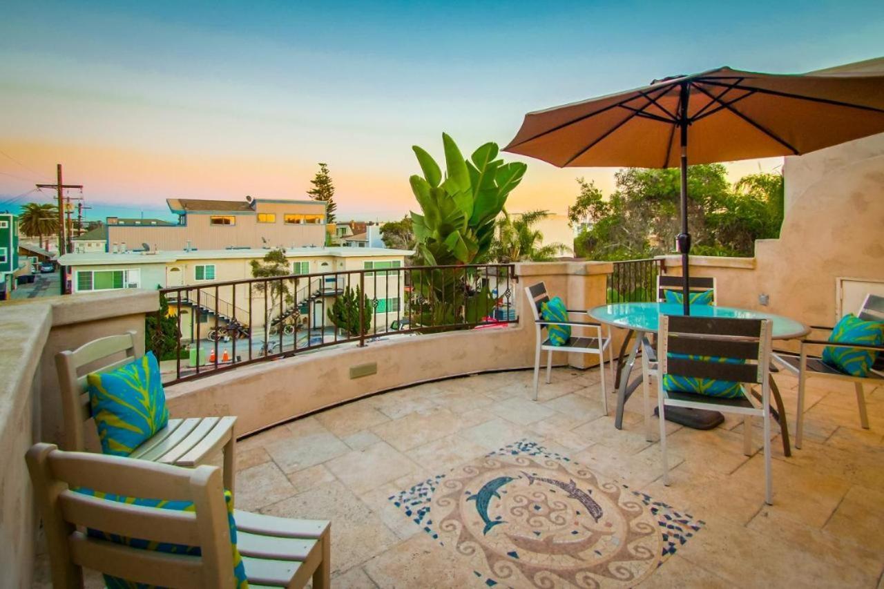 Steps To The Boardwalk & With Ac, Wifi, Spacious Deck, Prime Location San Diego