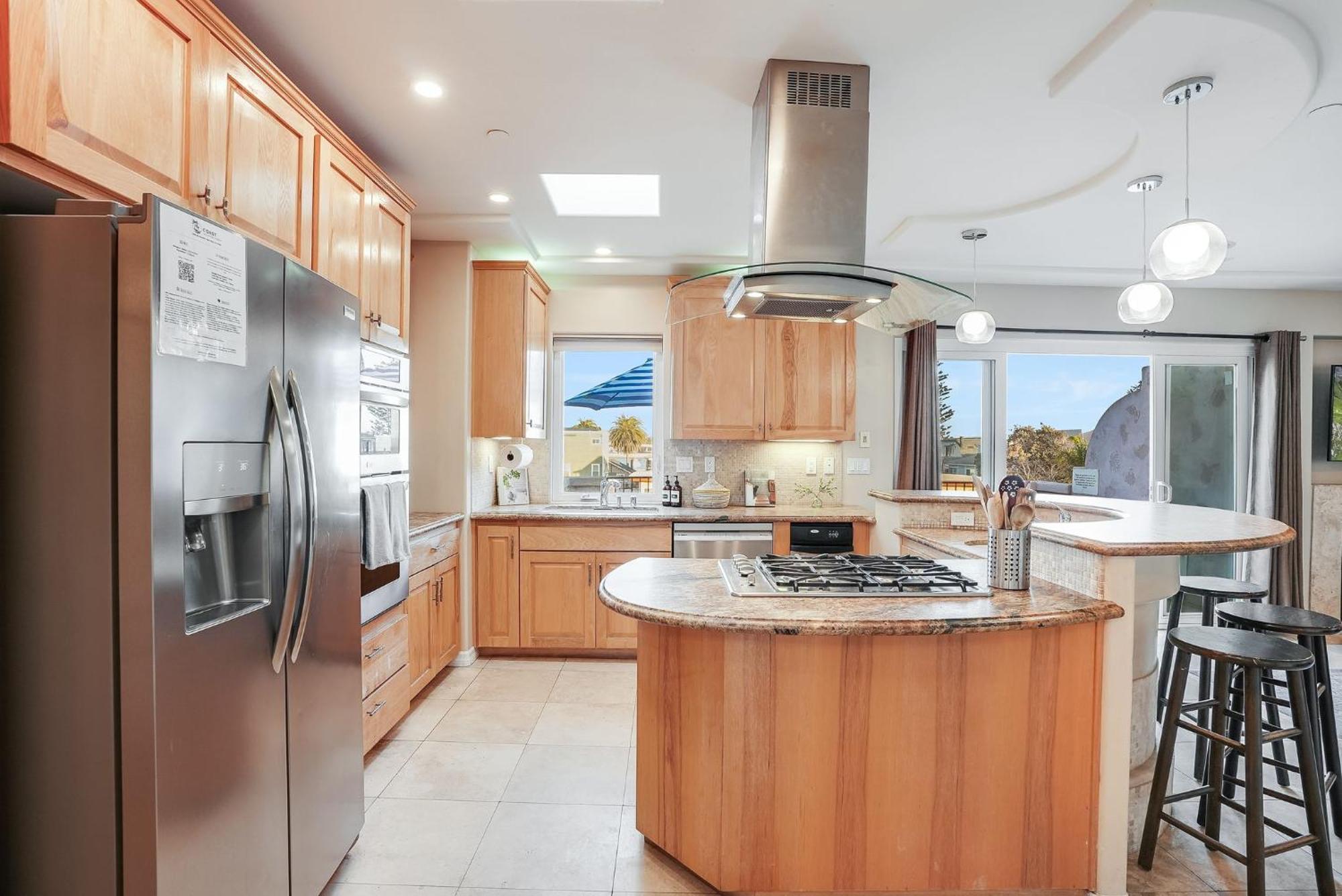 Holiday home Steps To The Boardwalk & With Ac, Wifi, Spacious Deck, Prime Location San Diego